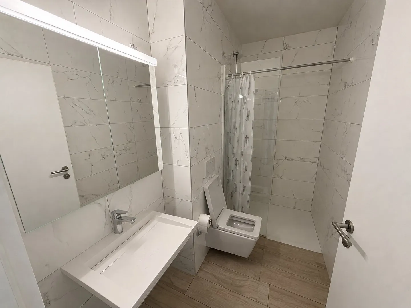 Chic Studio in Central Location - Photo 8 of 12