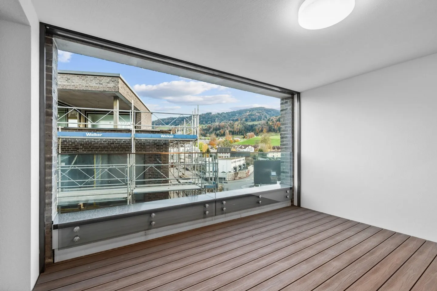 Appartamento moderno di 2,5 locali con finiture di alta qualità e loggia - Foto 16 di 16