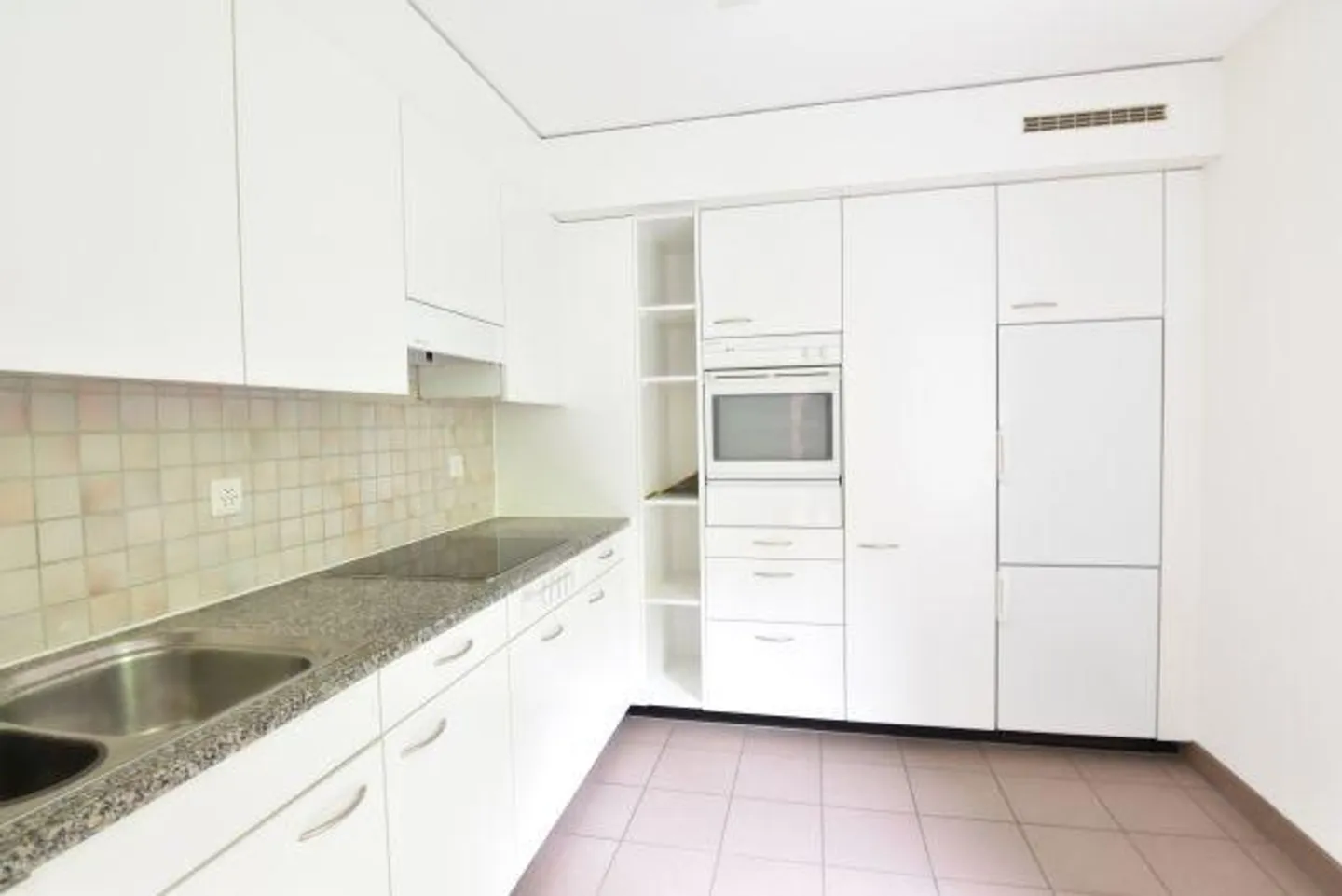 Appartamento di alto livello con pianta ottimale - Foto 7 di 12