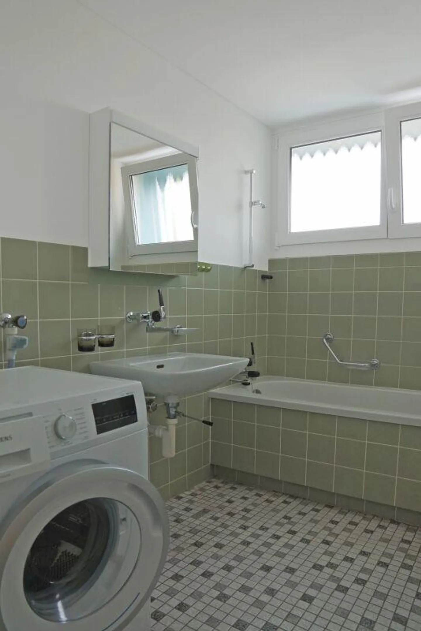 Attractive Garden Apartment in the Buchthaler Quarter - Photo 5 of 5