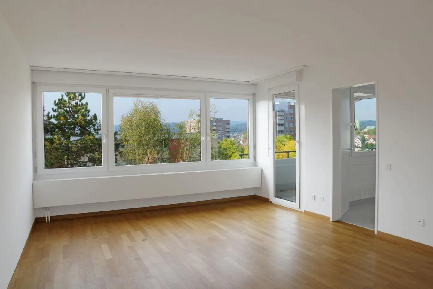 Attractive Garden Apartment in the Buchthaler Quarter - Photo 3 of 5