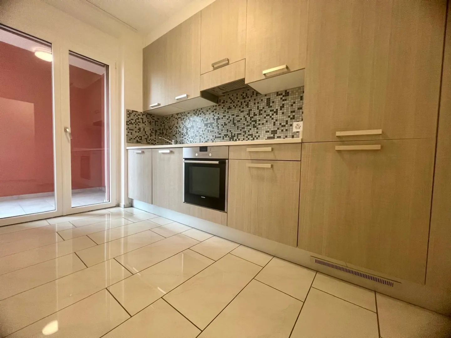 DISPONIBILE DA SETTEMBRE - 2.5 locali moderno in affitto ad Agno - Photo 5 sur 9