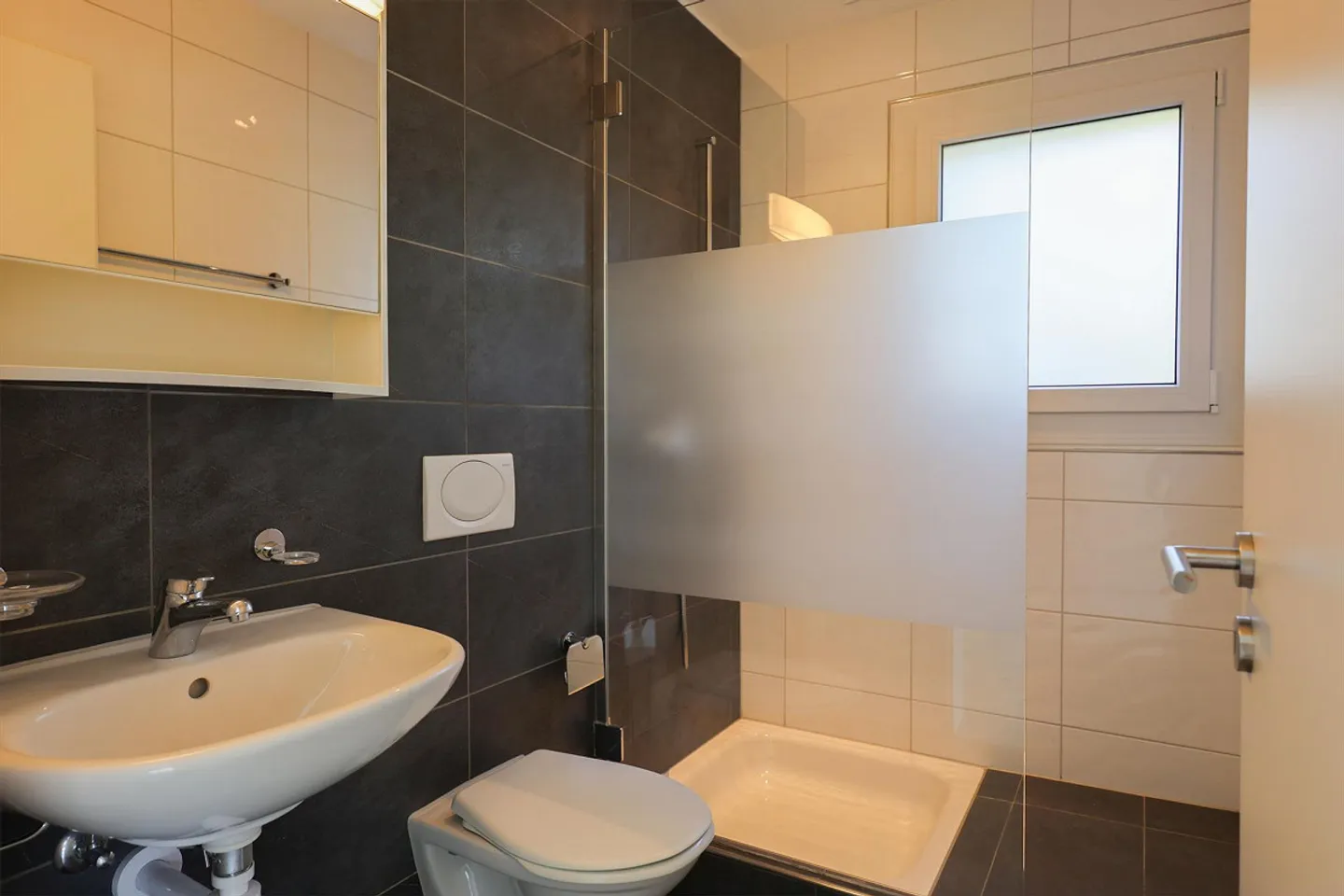 Appartamento familiare di 4,5 stanze al piano terra con patio ... - Foto 9 di 10