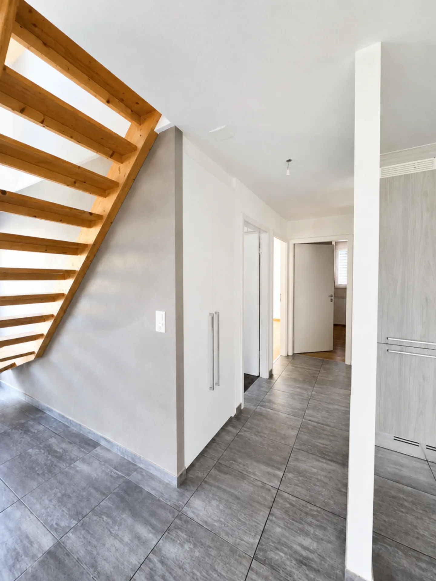 Duplex 3.5 rooms - Photo 2 of 13