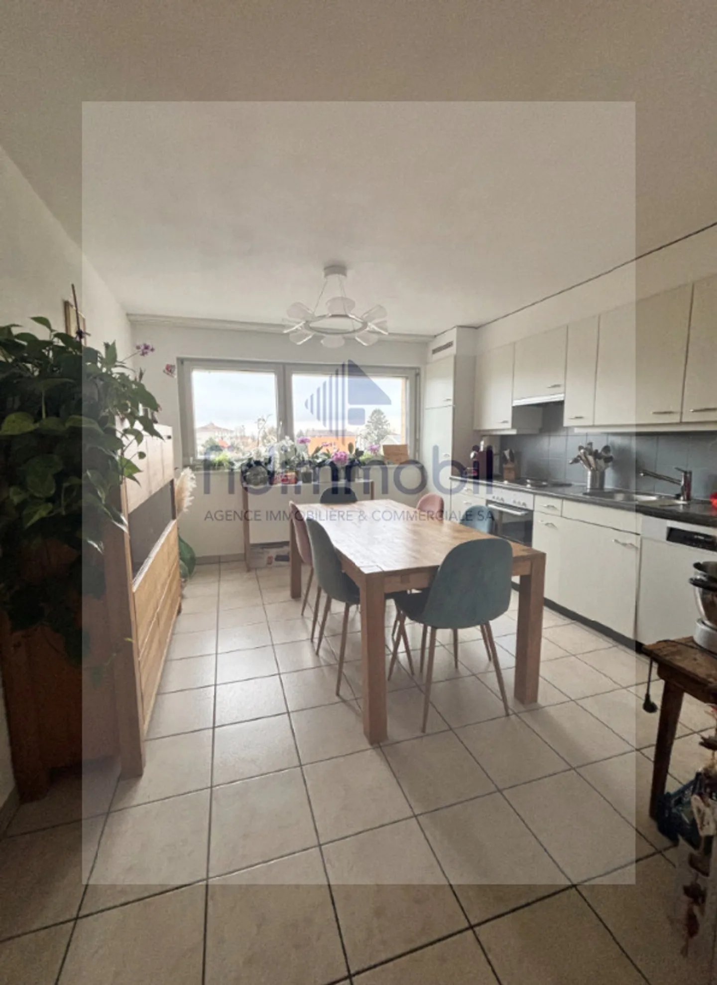 NICE ACCOMMODATION CLOSE TO ALL AMENITIES - Photo 1 of 8