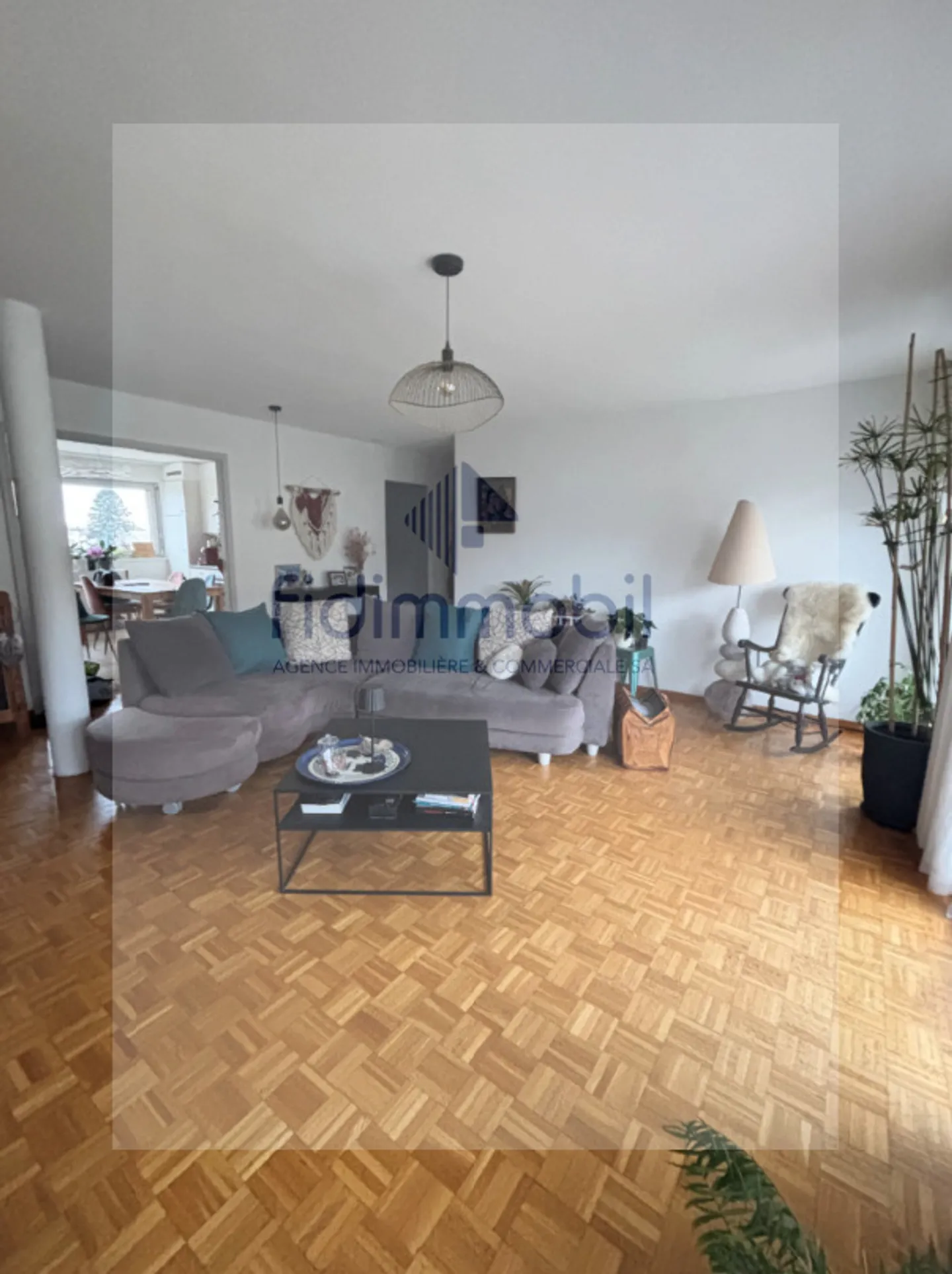 NICE ACCOMMODATION CLOSE TO ALL AMENITIES - Photo 2 of 8