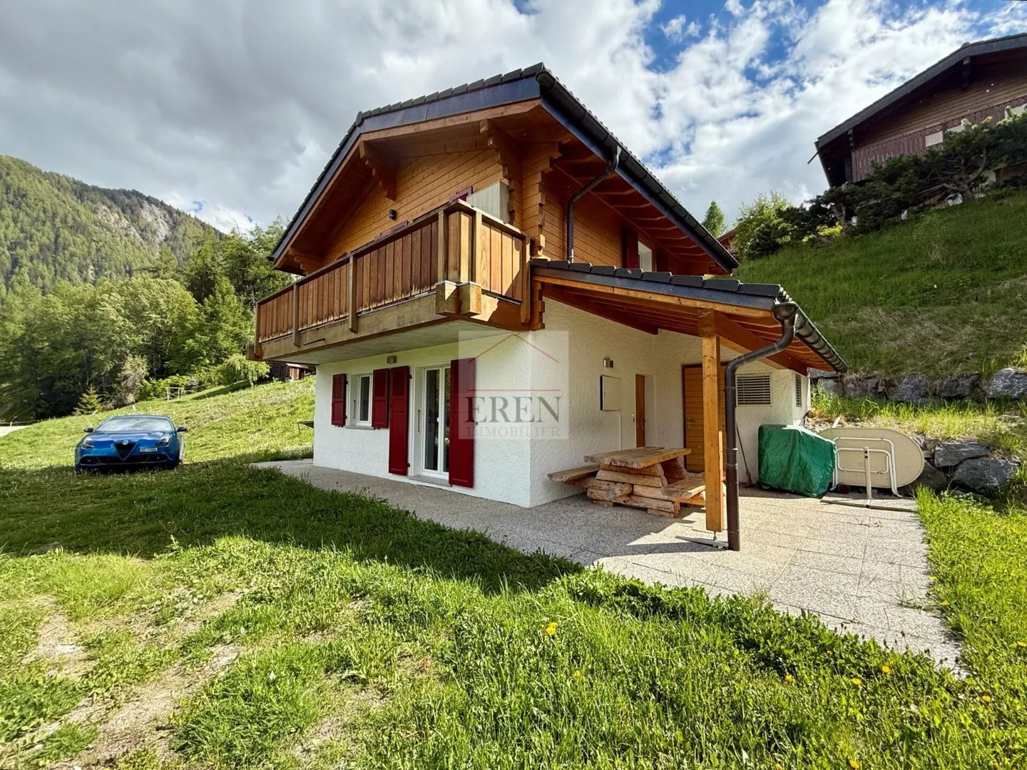 Chalet 4.5 rooms - Photo 1 of 13