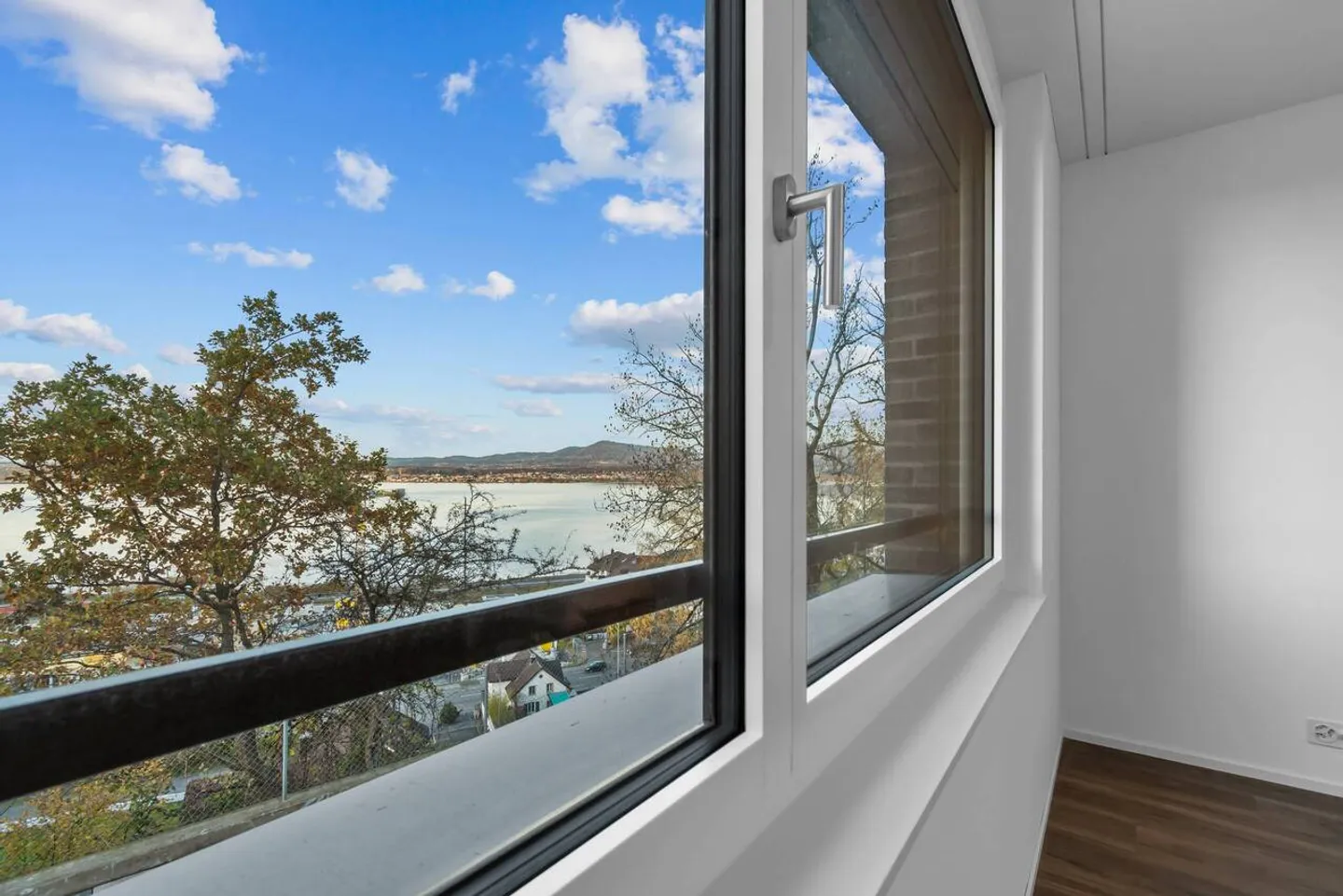 Vie exclusive avec une vue imprenable sur le lac de Zurich ! - Photo 12 sur 19