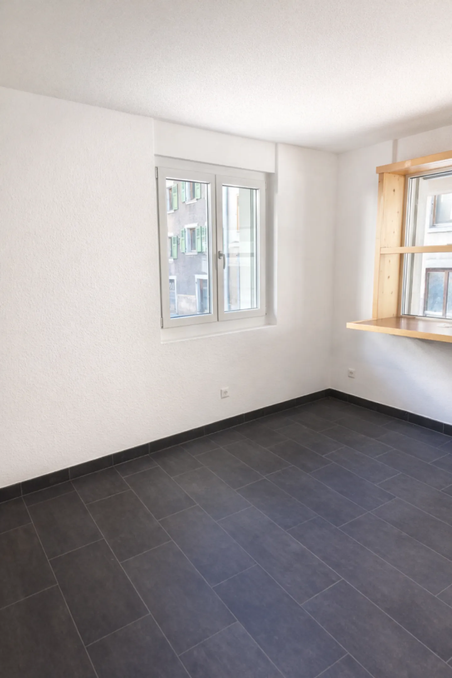 Modular Commercial Spaces in Apartments - Photo 2 of 4