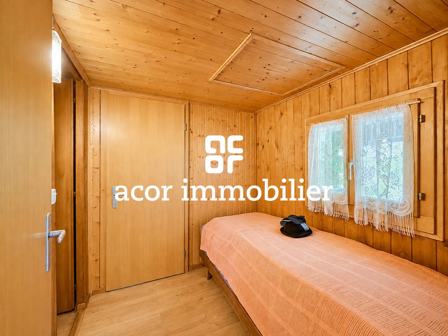 Apartment in an authentic mayen - Stunning view and nature - Photo 12 of 14