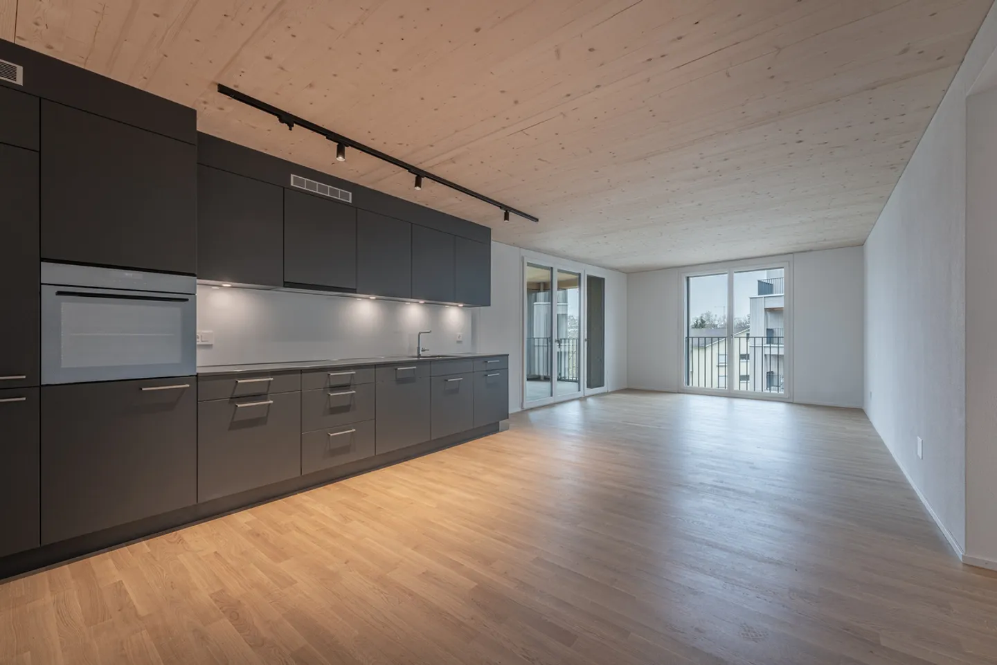 Apartment in idyllic location at Pfannenstiel and Greifensee - Photo 2 of 10