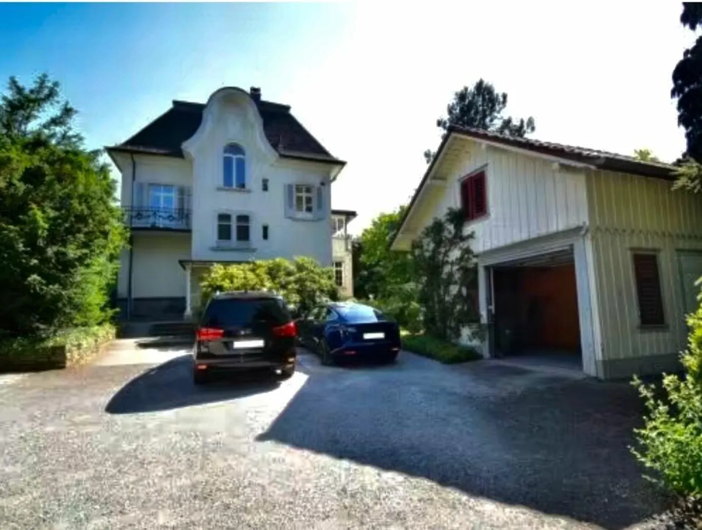 Family Apartment on the Outskirts - Photo 1 of 10