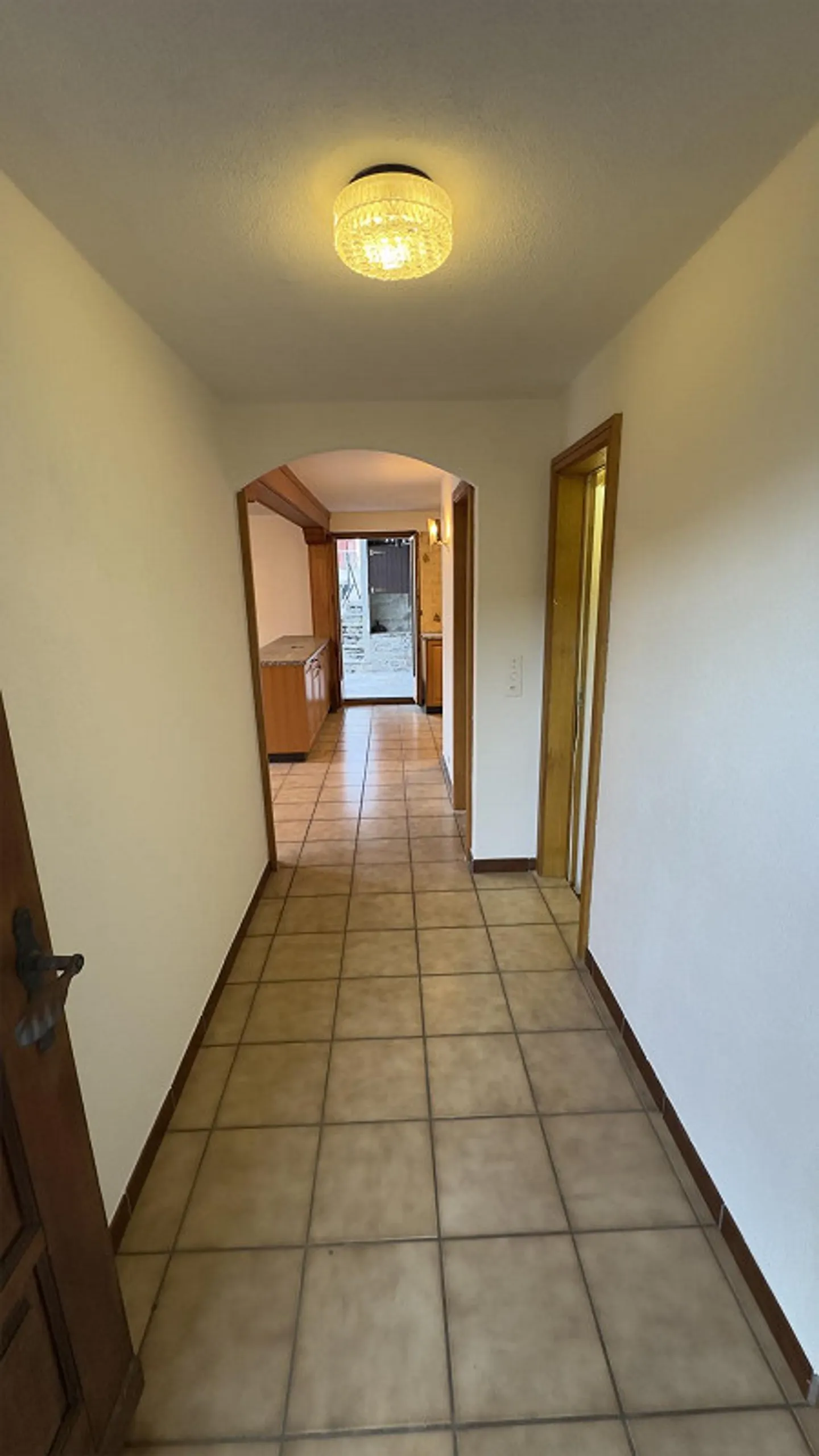 AVAILABLE IMMEDIATELY AND READY TO BE LIVED IN - Photo 12 of 21