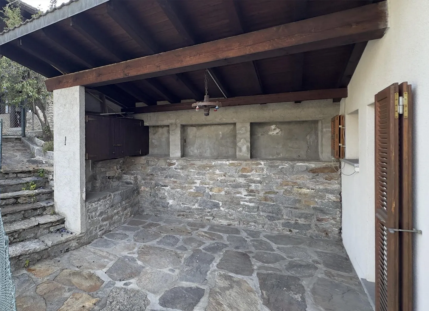 AVAILABLE IMMEDIATELY AND READY TO BE LIVED IN - Photo 16 of 21