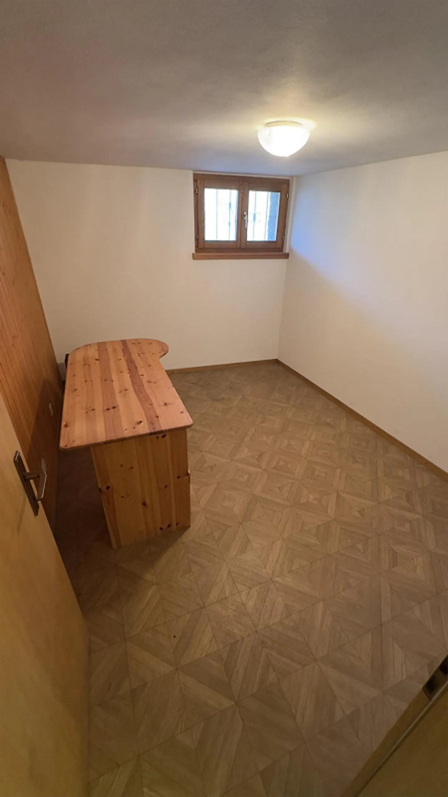 AVAILABLE IMMEDIATELY AND READY TO BE LIVED IN - Photo 20 of 21