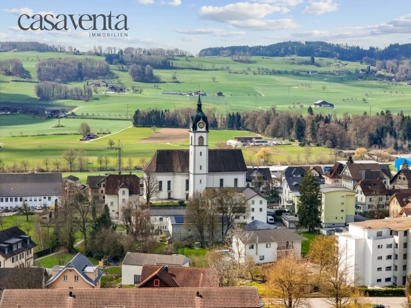 Exklusive Wohnung mit atemberaubender Aussicht - Foto 1 von 14