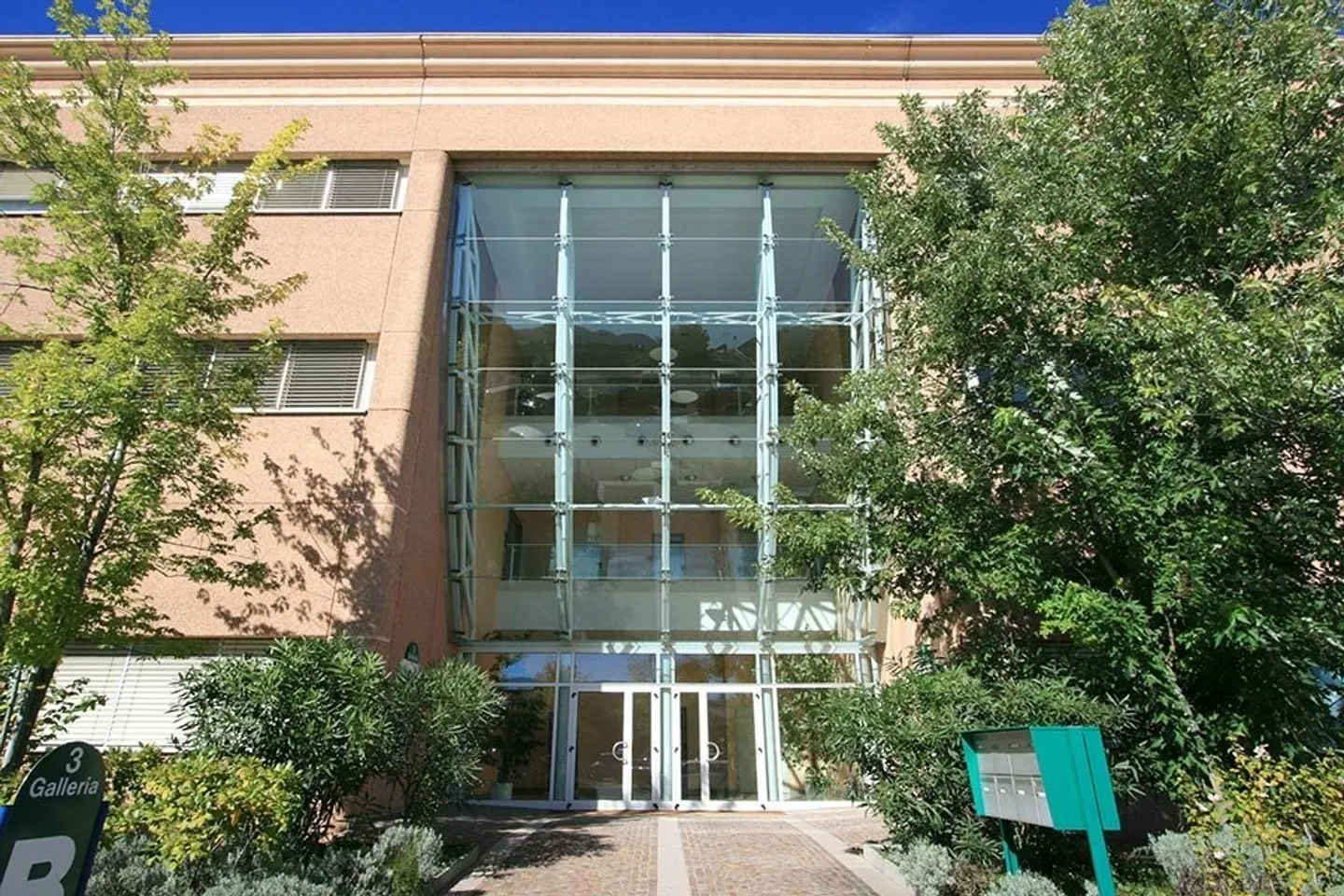 LUGANO NORD - BUREAU À LOUER DE 1162 M² DIVISIBLE (réf. 202-203) - Photo 7 sur 15