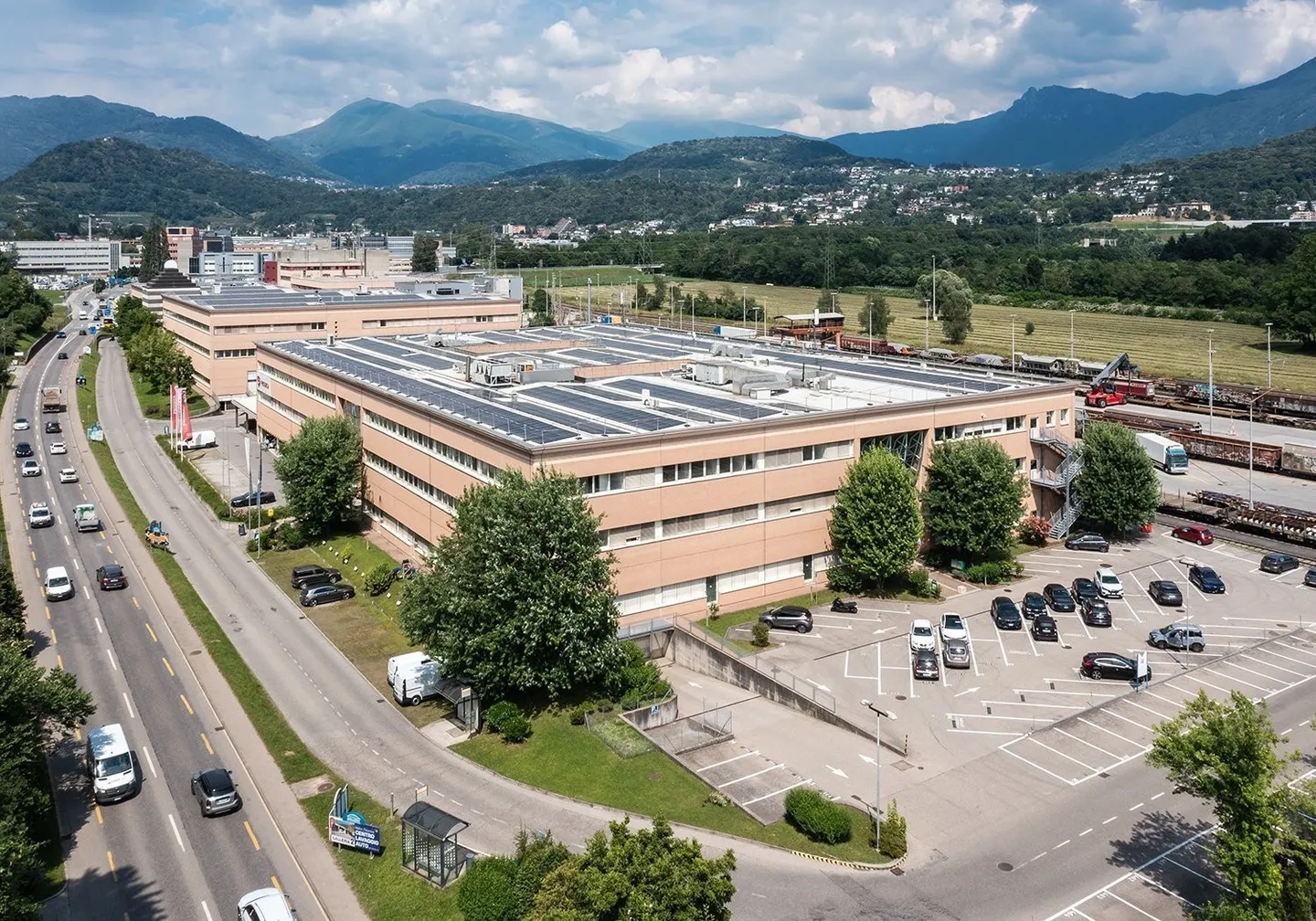 LUGANO NORD - BUREAU À LOUER DE 1162 M² DIVISIBLE (réf. 202-203) - Photo 11 sur 15