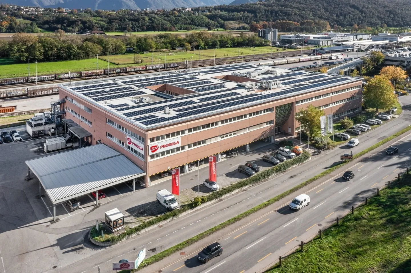 LUGANO NORD - BUREAU À LOUER DE 1162 M² DIVISIBLE (réf. 202-203) - Photo 12 sur 15