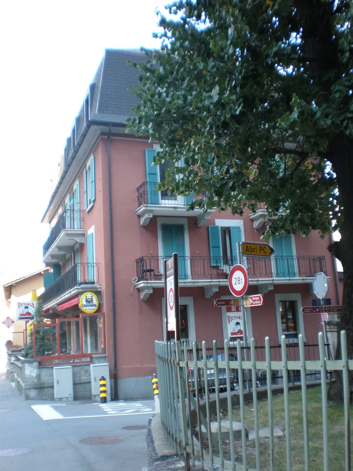 Café-Pub Victoria in Vernayaz - Foto 2 von 6