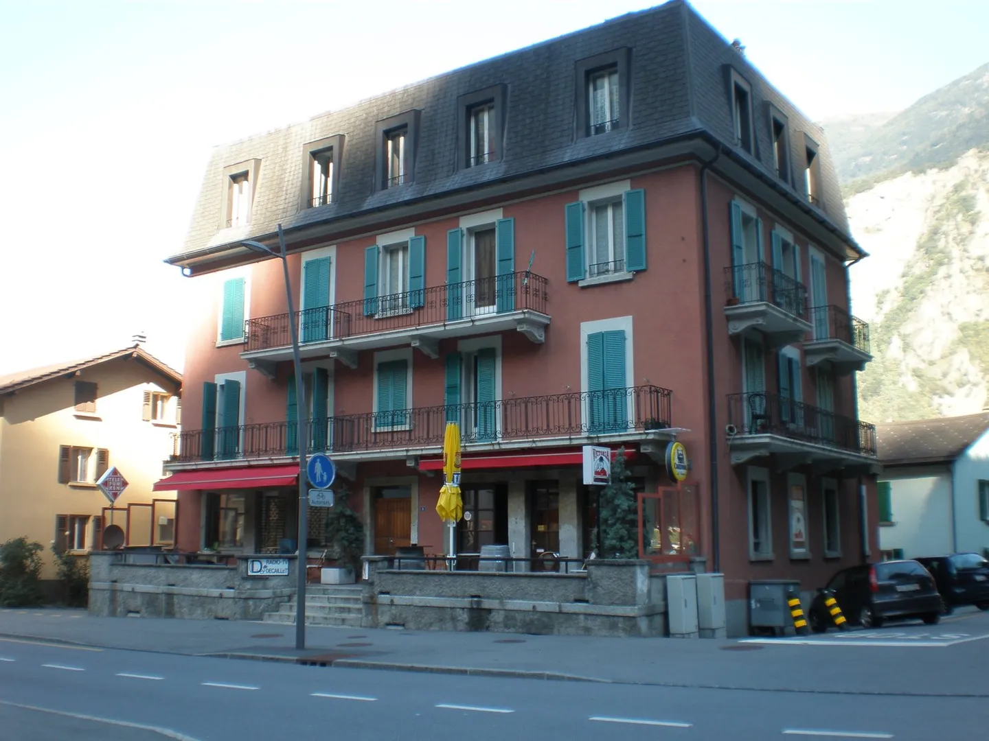 Café-Pub Victoria in Vernayaz - Foto 3 von 6