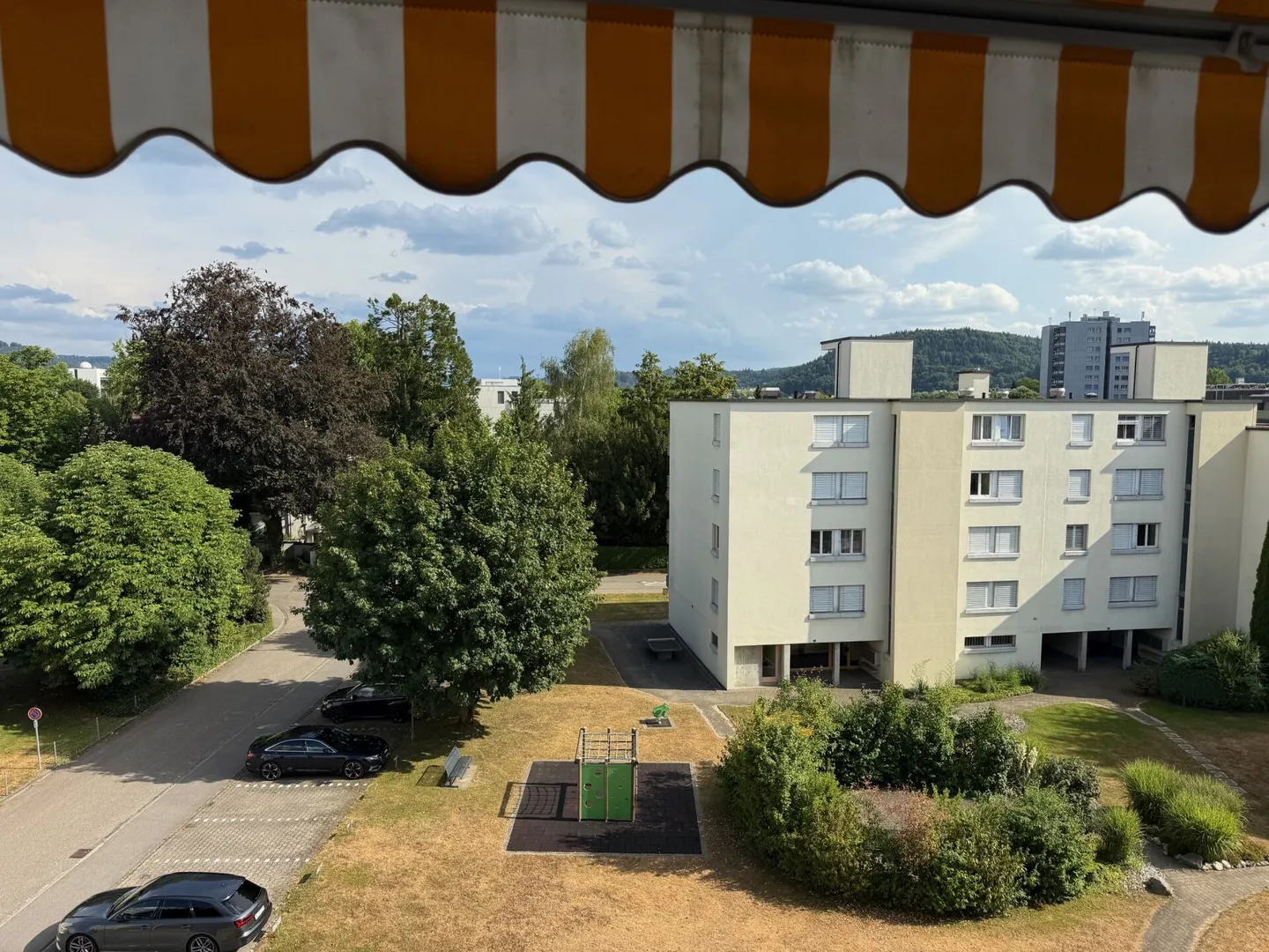 Appartamento 3.5 stanze recentemente ristrutturato con garage - Foto 5 di 18