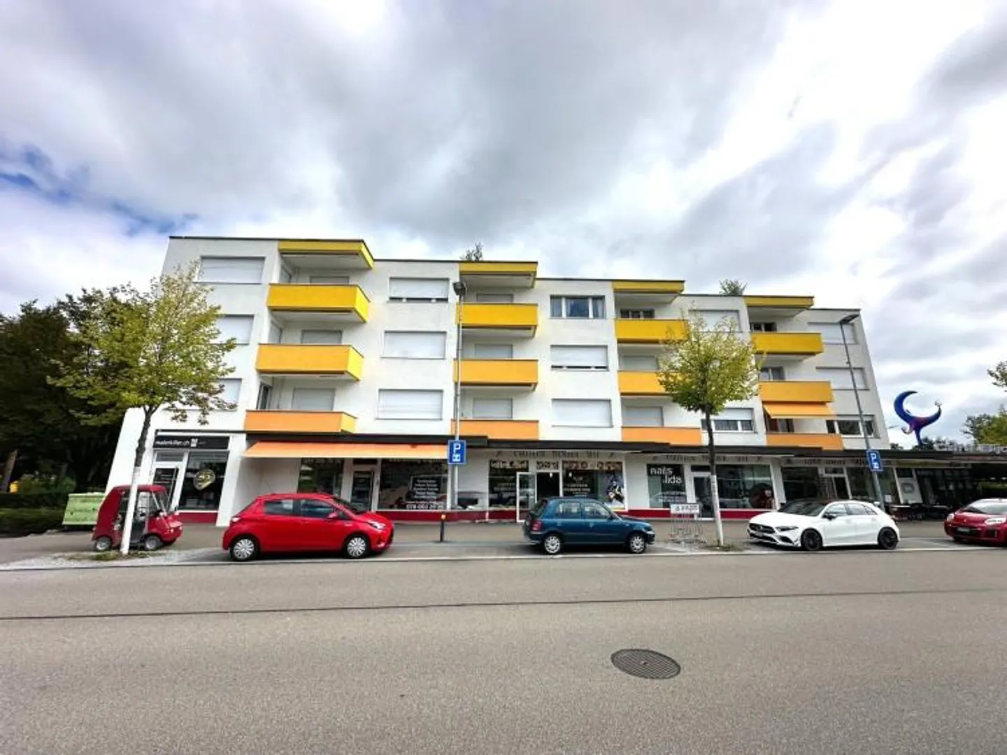 2-room apartment directly at the train station - Photo 7 of 7