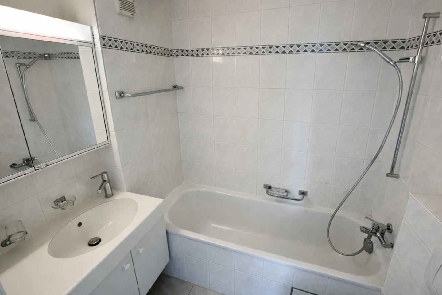 Appartamento mansardato affascinante di 2,5 stanze - Foto 3 di 7