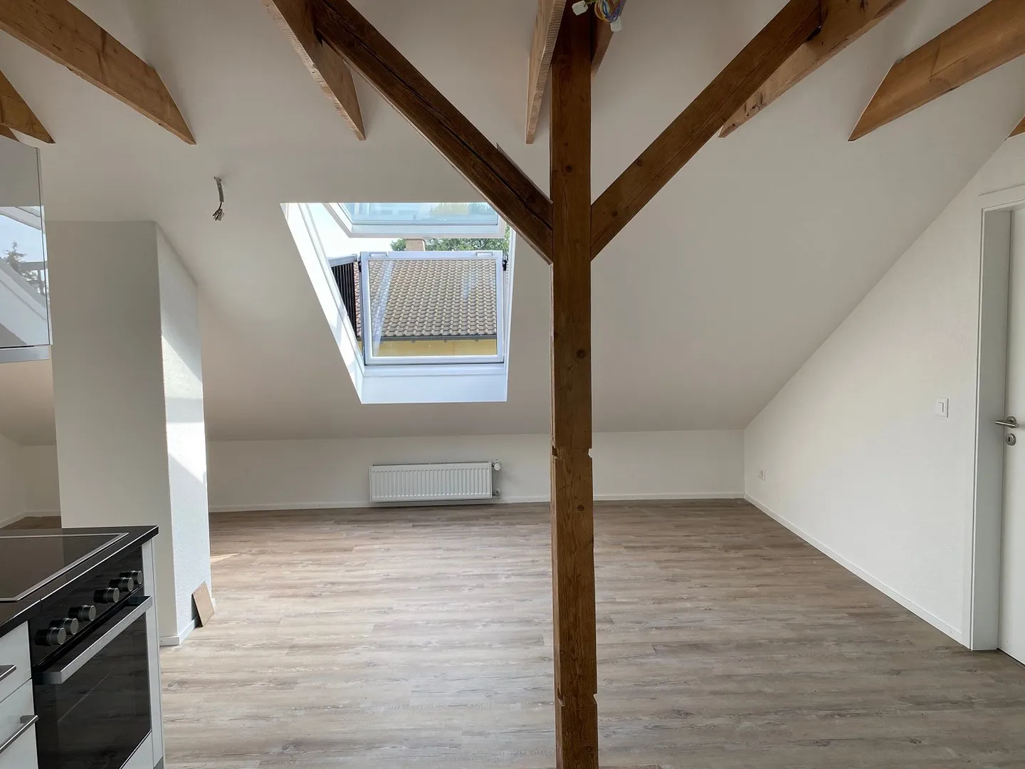 Newly created penthouse apartment with roof balcony window - Photo 5 of 7