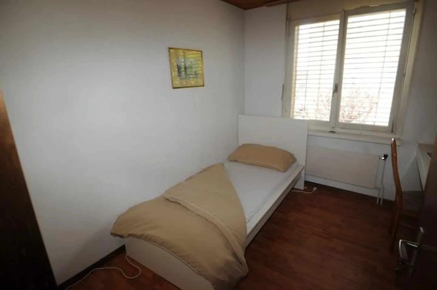 Camera con bagno e cucina in comune - Foto 1 di 5