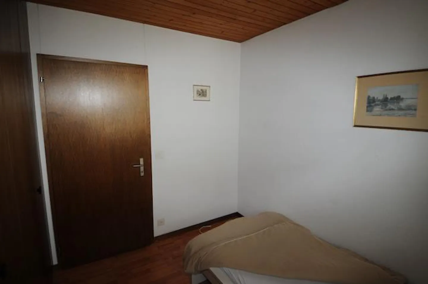 Camera con bagno e cucina in comune - Foto 3 di 5