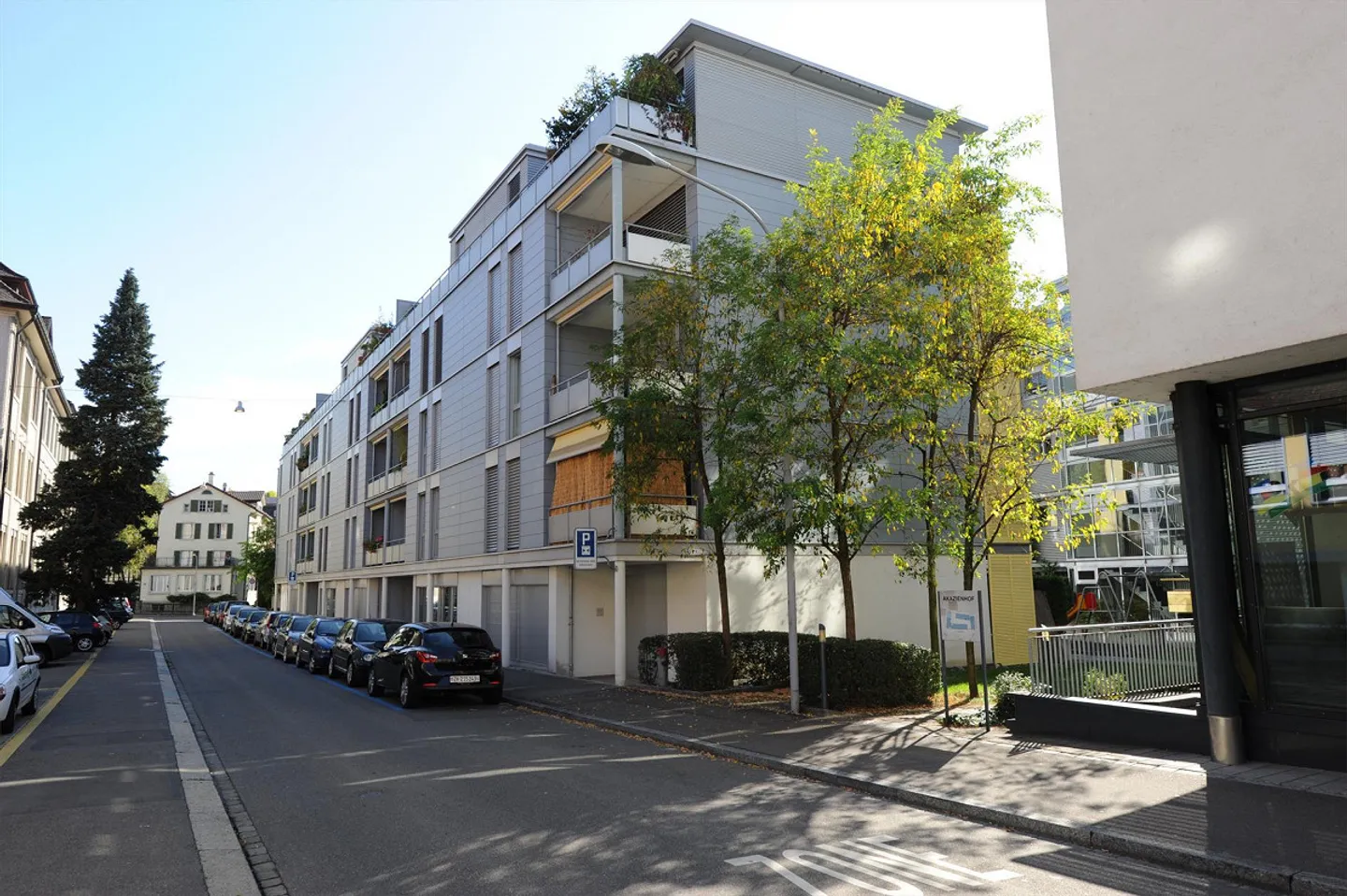 Helle Loftwohnung in Zürich-Seefeld - Foto 1 von 9