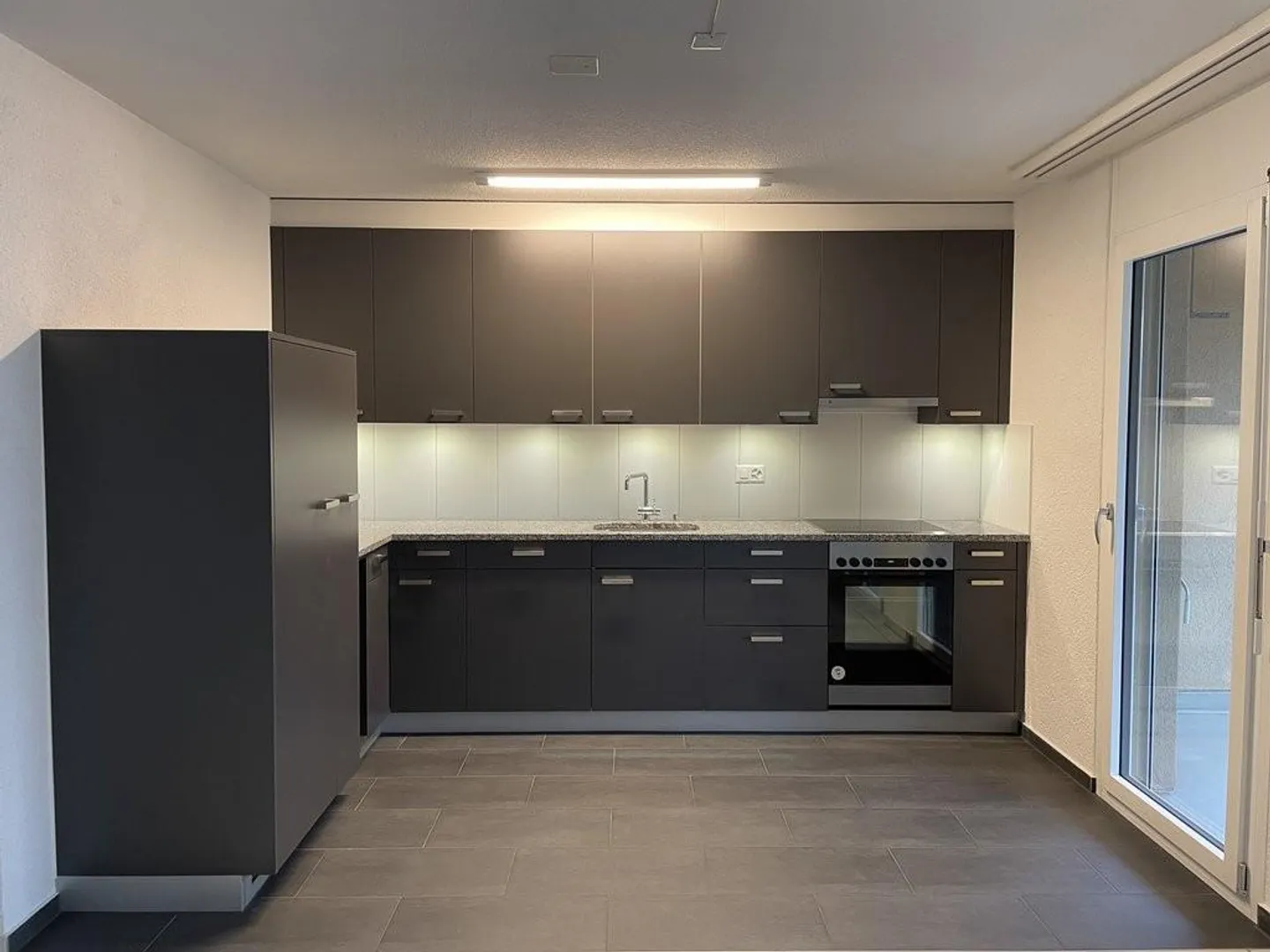 Spacious 4.5-room apartment in Münsingen - Photo 2 of 11