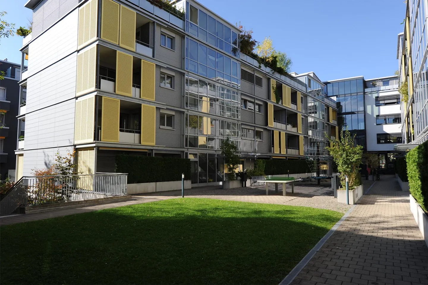 Helle Loftwohnung in Zürich-Seefeld - Foto 2 von 9