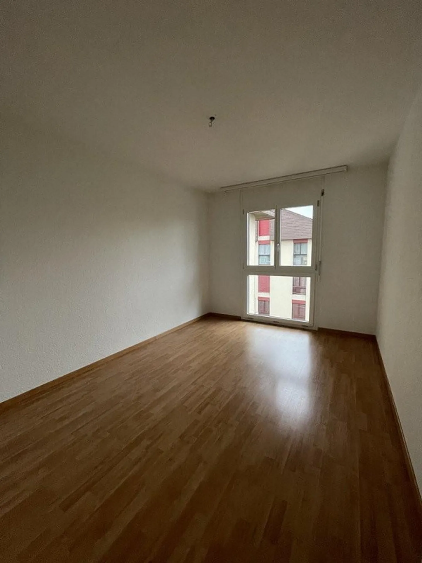 Spacious 4.5-room apartment in Münsingen - Photo 4 of 11