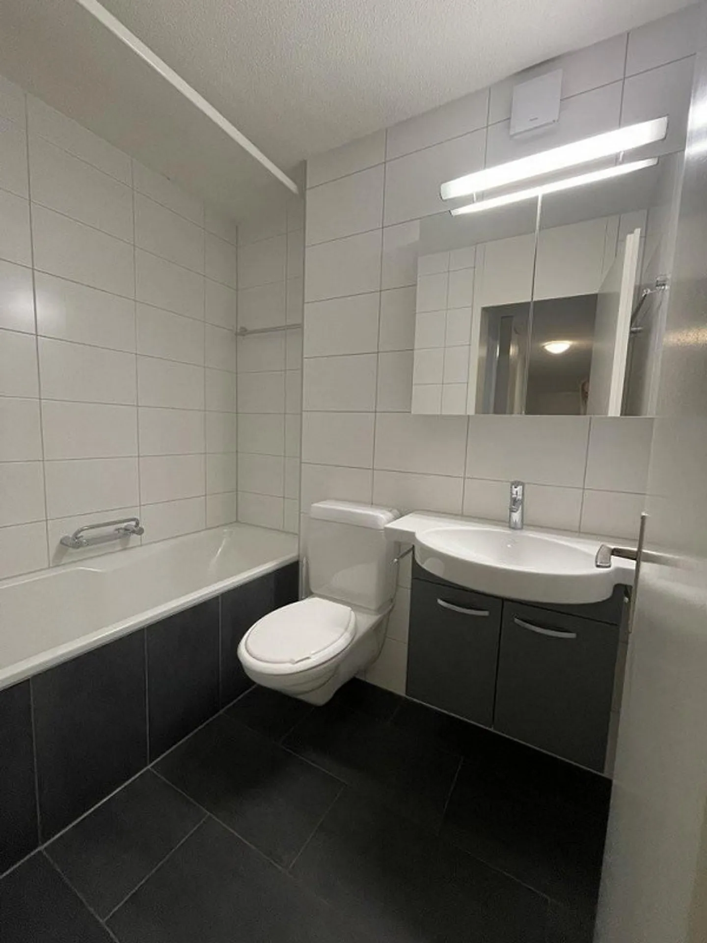 Spacious 4.5-room apartment in Münsingen - Photo 9 of 11