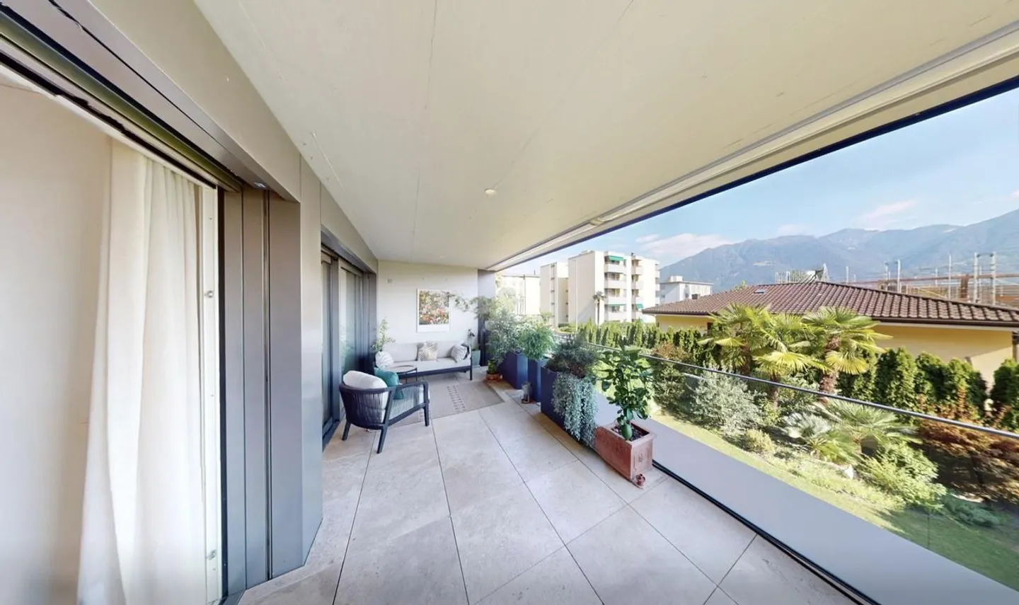 High-Quality Living in Prime Location with Additional Office - Photo 2 of 15