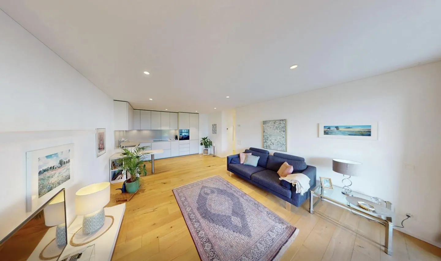 High-Quality Living in Prime Location with Additional Office - Photo 7 of 15