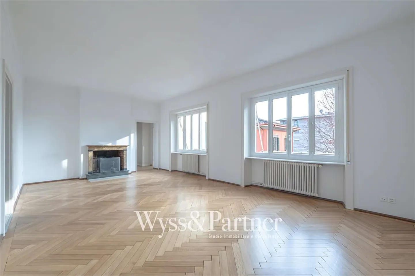 Geräumige 5,5-Zimmer-Wohnung in Massagno - Foto 1 von 12