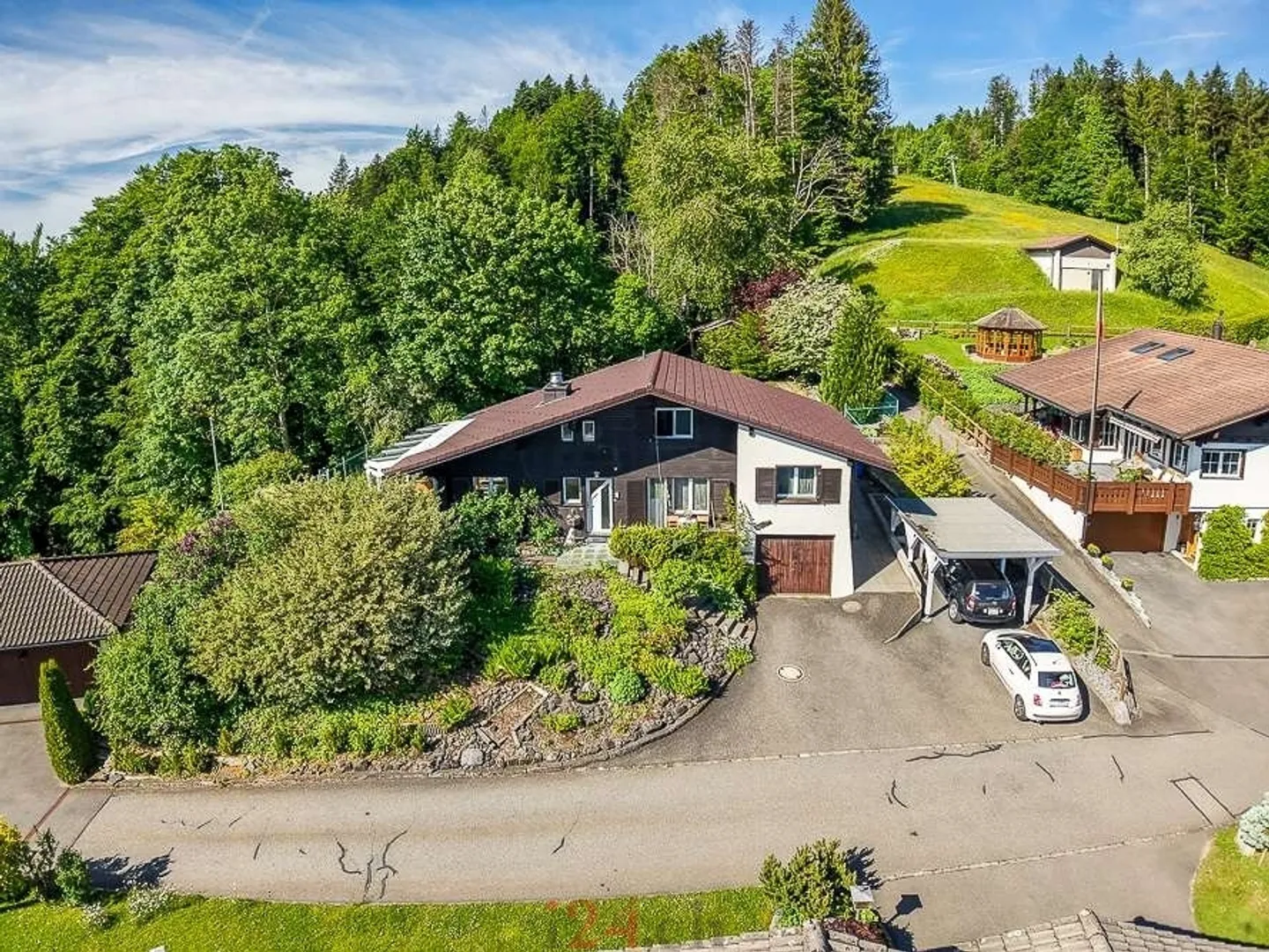 Single-family house with winter garden: lake view, mountain panorama and garden idyll - Photo 3 of 13