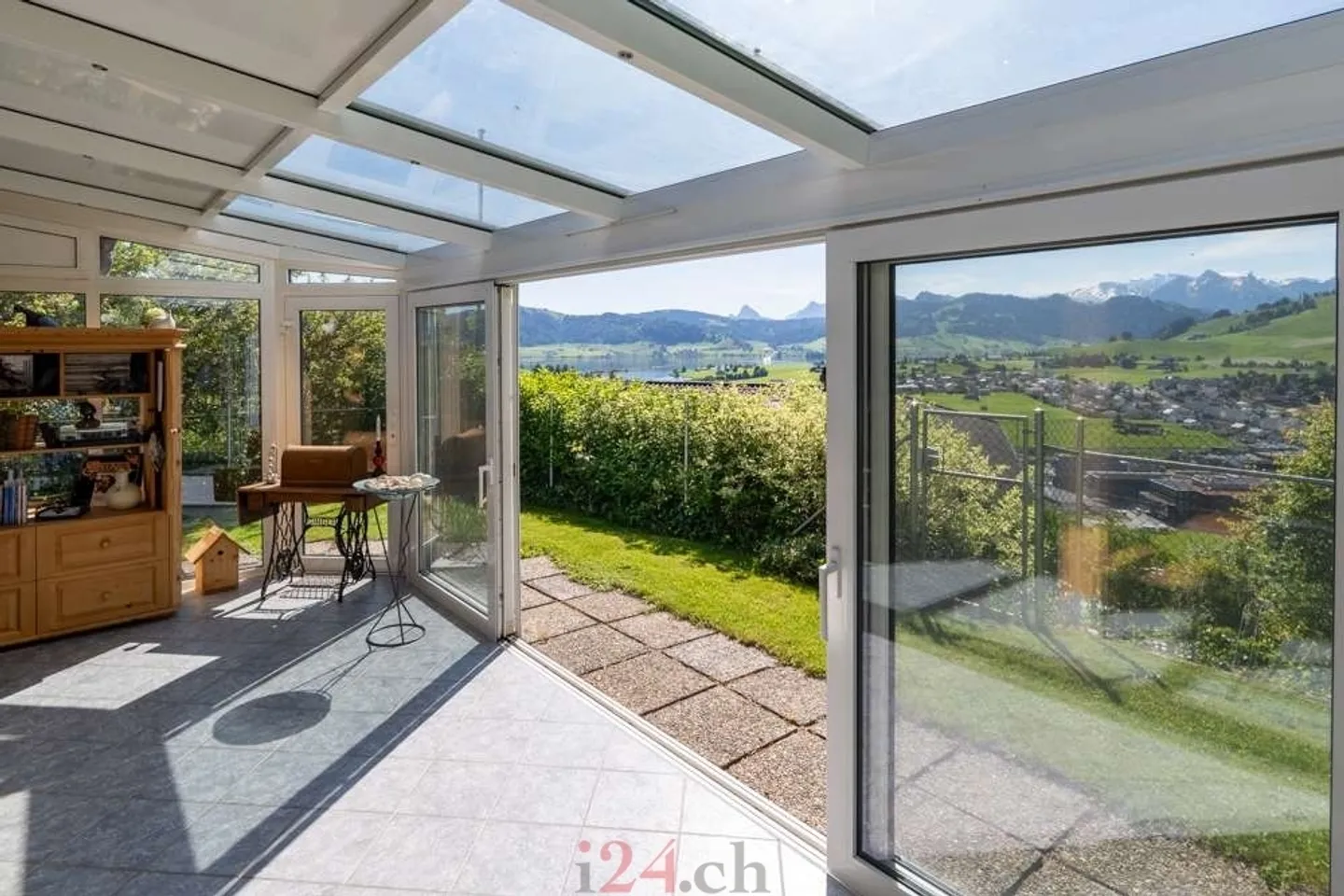 Single-family house with winter garden: lake view, mountain panorama and garden idyll - Photo 6 of 13