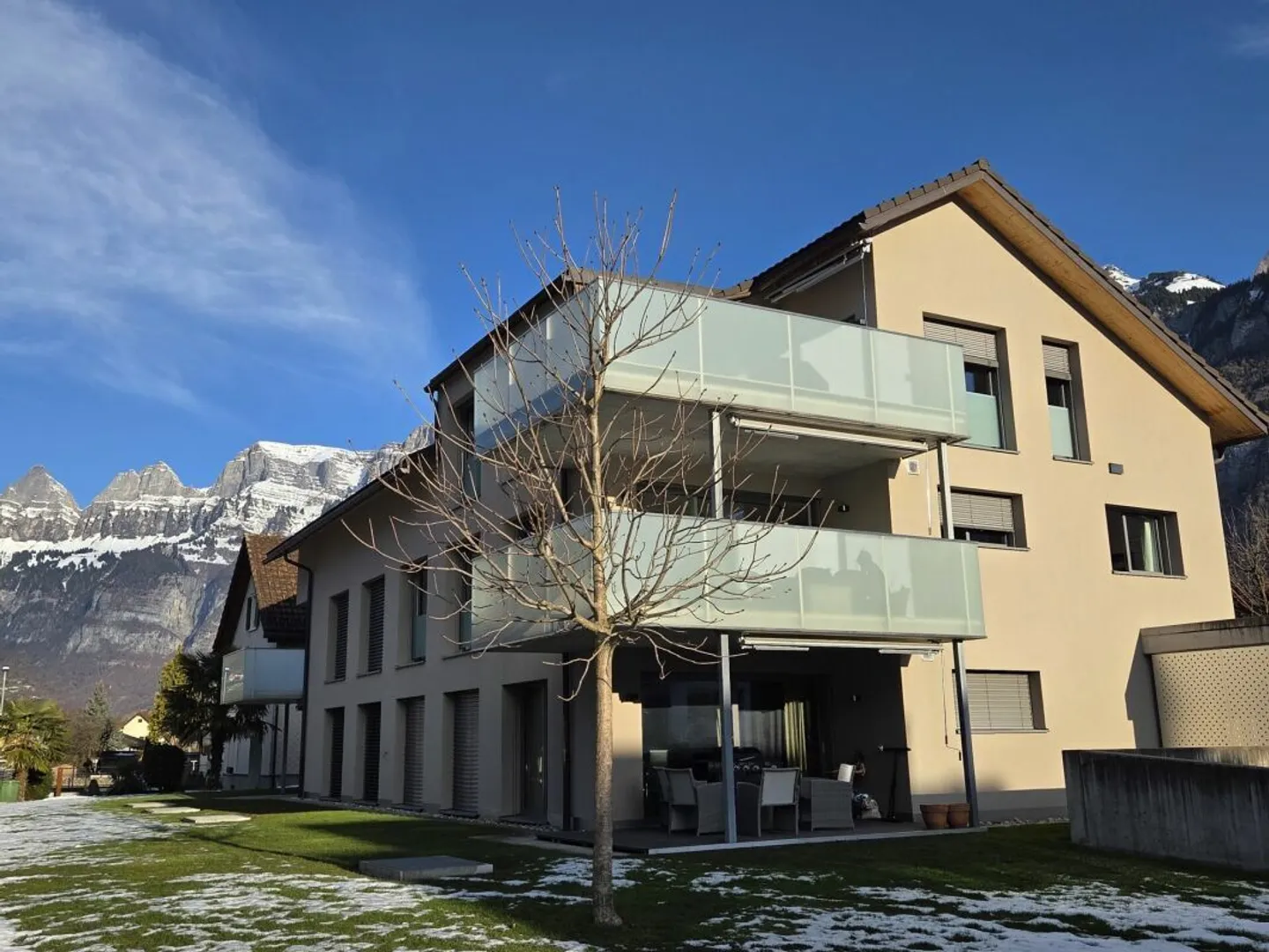 spacious, bright 3.5 room apartment in a quiet location - Photo 1 of 2