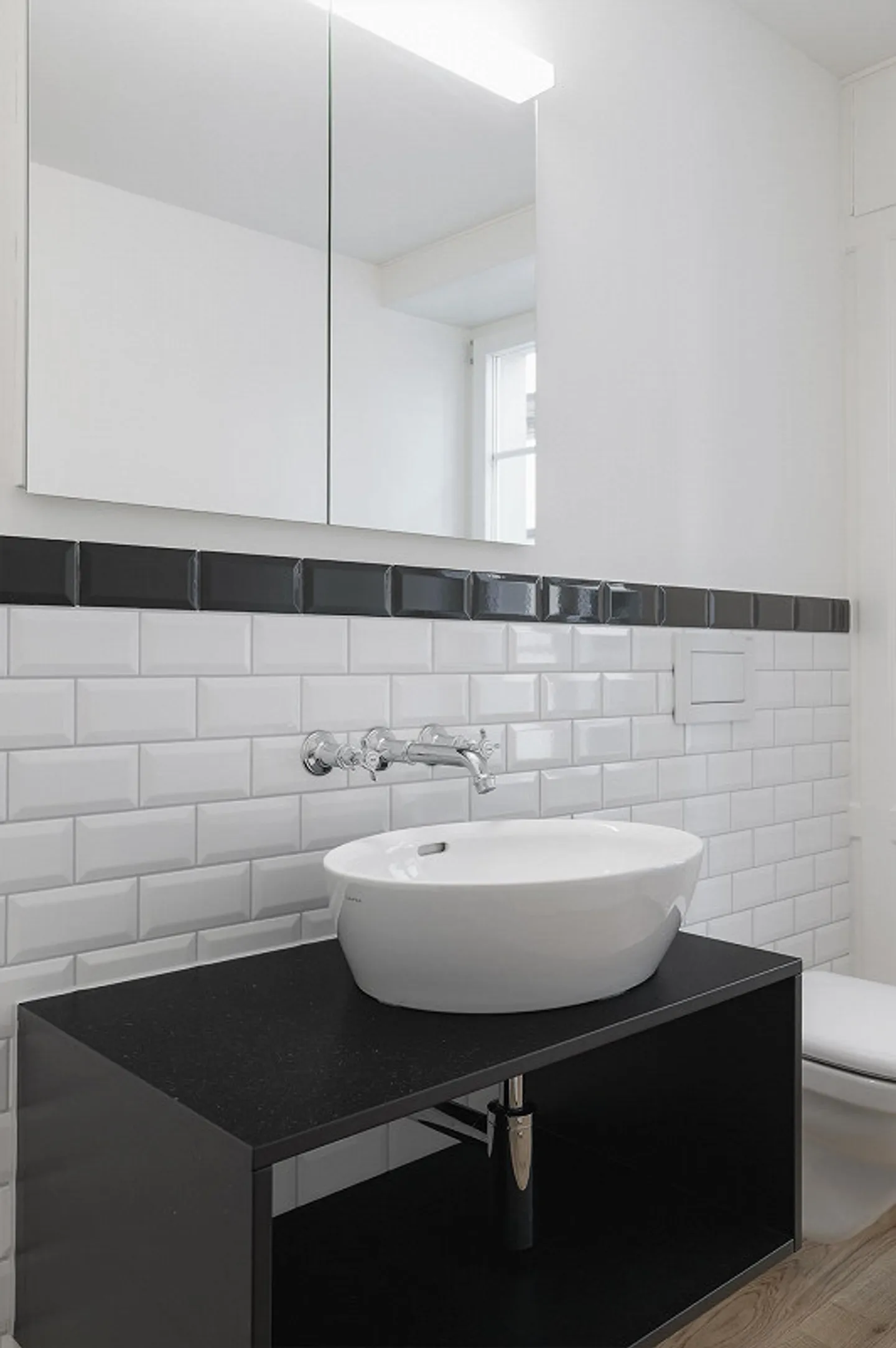 Bellissimo appartamento di 3,5 stanze con charme d'epoca - Foto 4 di 6