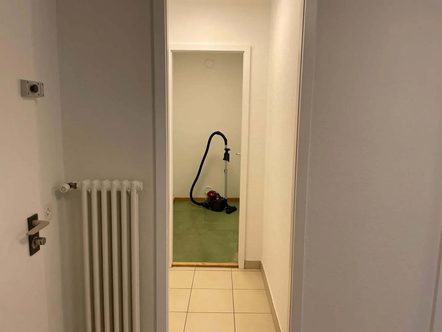 Charming Apartment in Lausanne - Photo 9 of 16