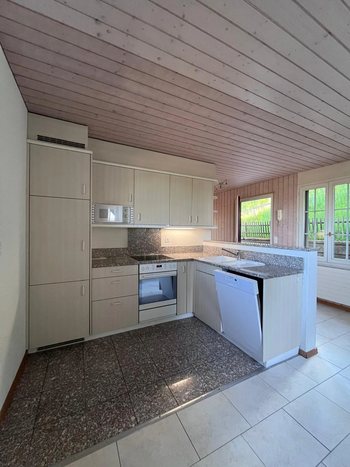 Appartamento 1 1/2 camere con galleria e grande terrazza privata - Foto 9 di 13