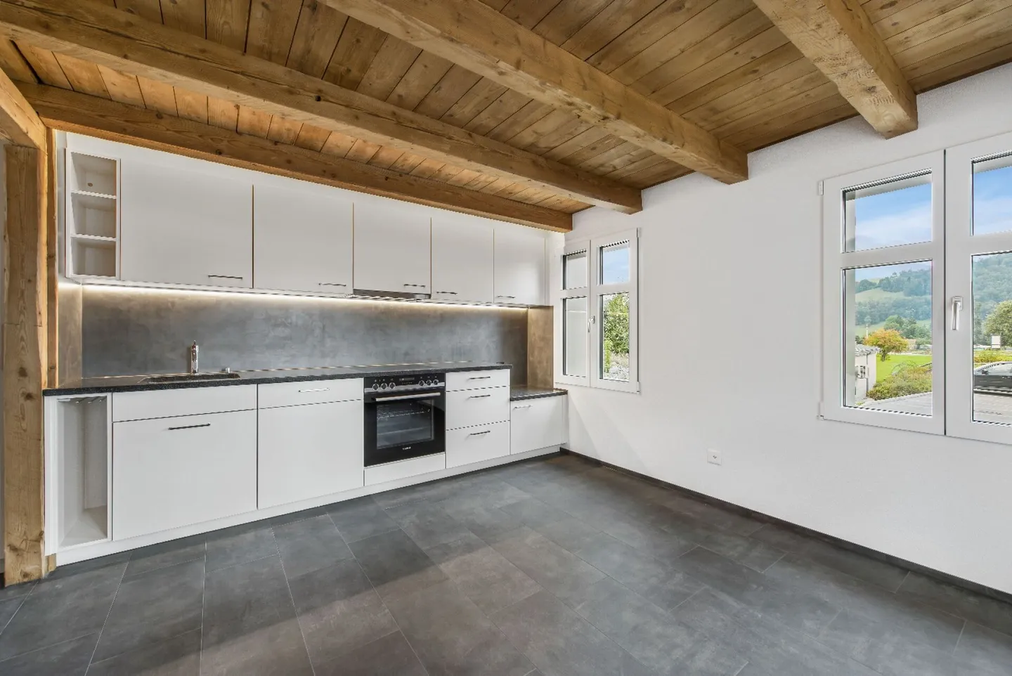 Casa singola in affitto - Foto 2 di 8