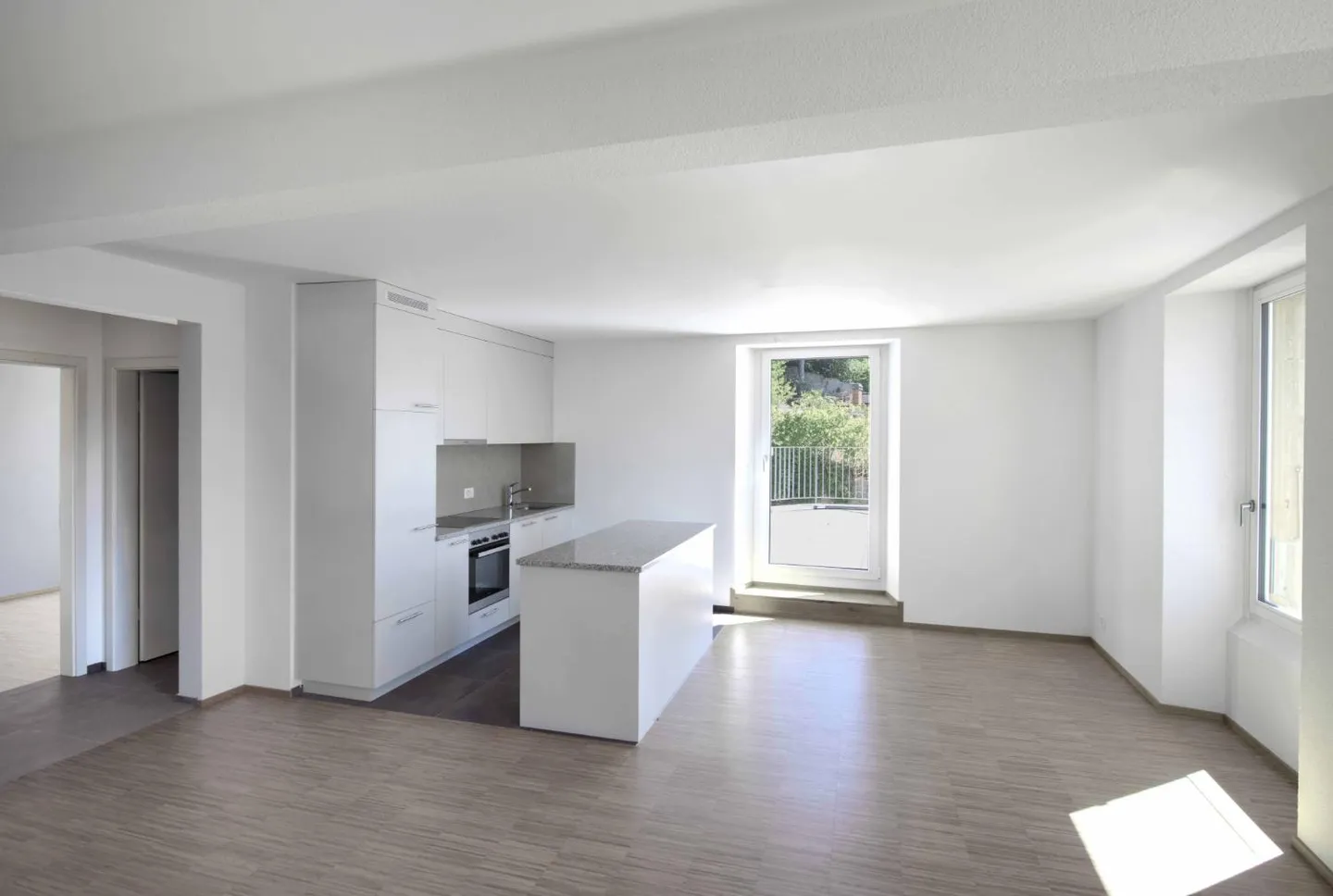 4-room apartment - Photo 3 of 10
