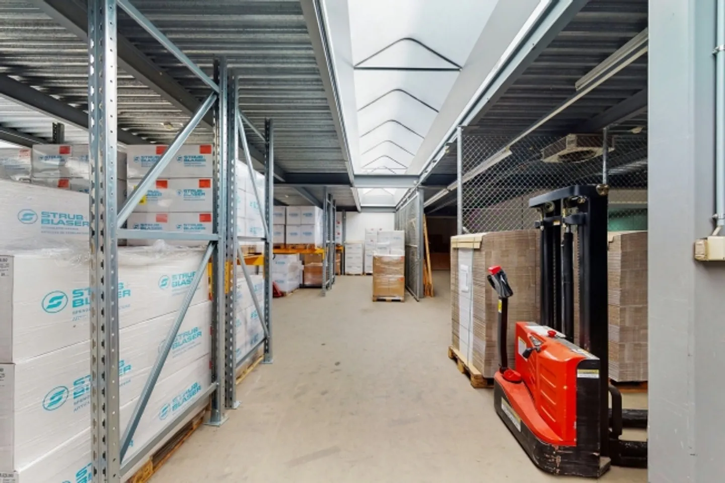 Il tuo nuovo magazzino con accesso autostradale - Foto 5 di 9