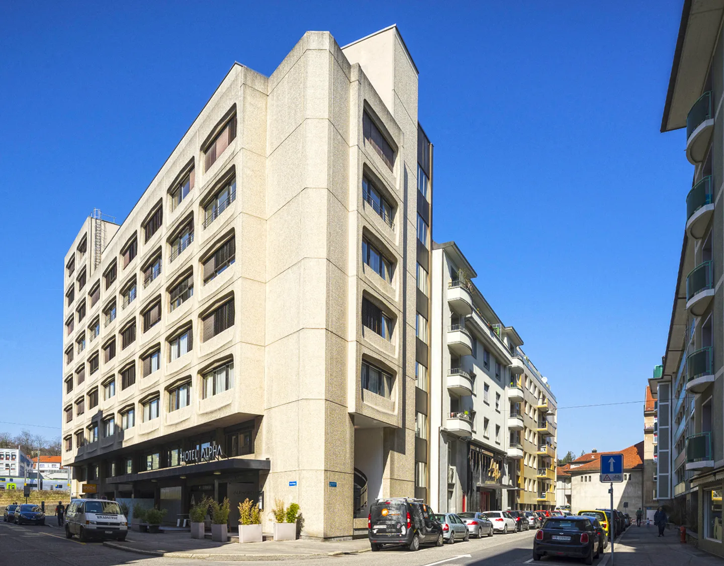 Indoor Parking Spaces for Rent - Photo 2 of 2