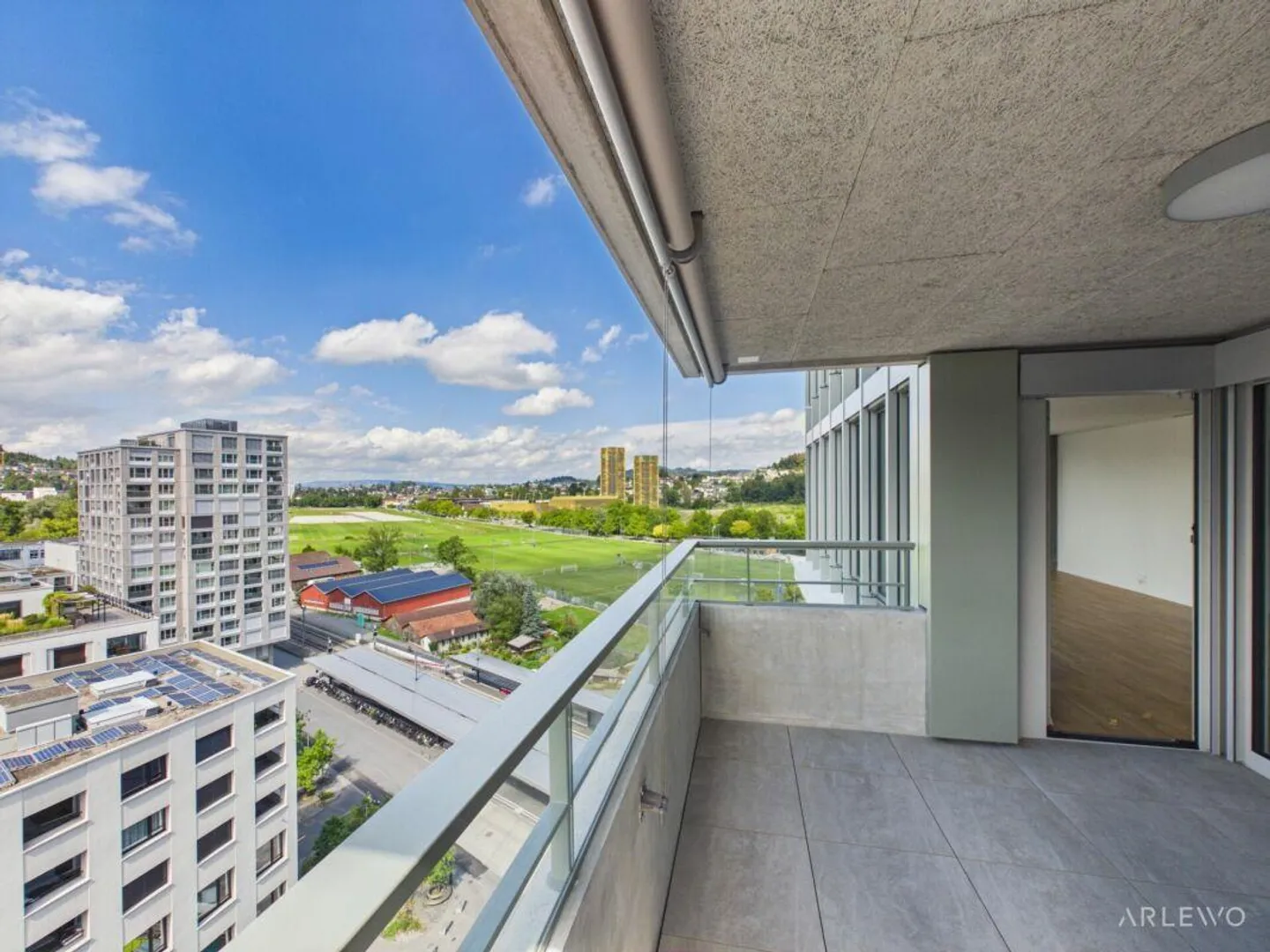 Stilvolle Wohnung im Pilatus Tower - Foto 1 von 13